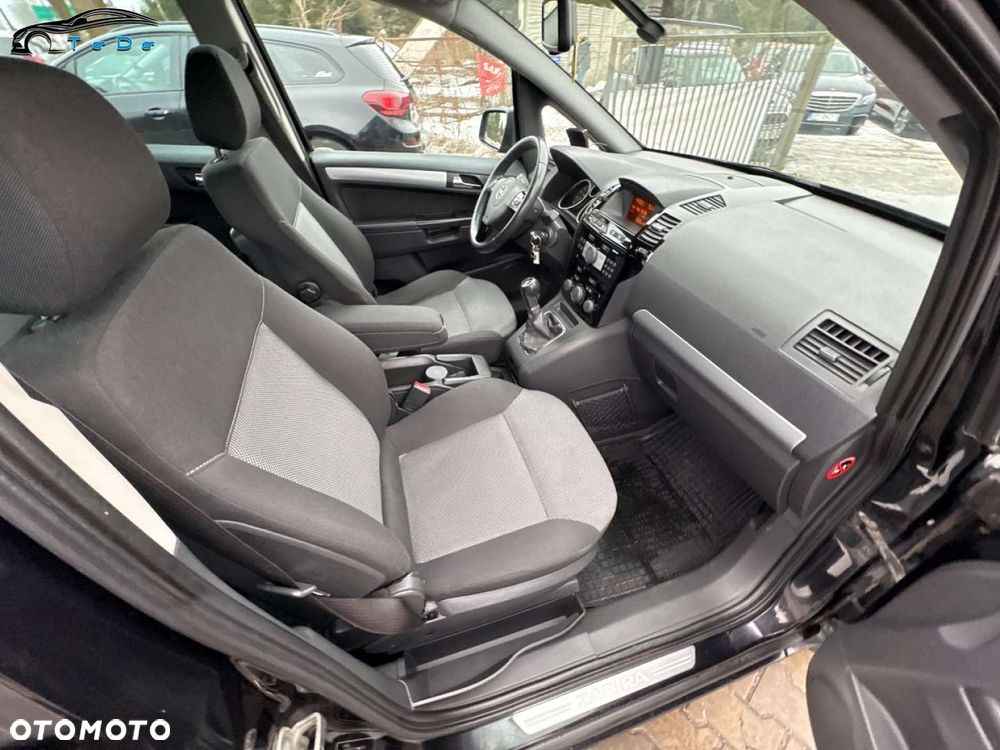 Opel Zafira 1.8 Cosmo - 12