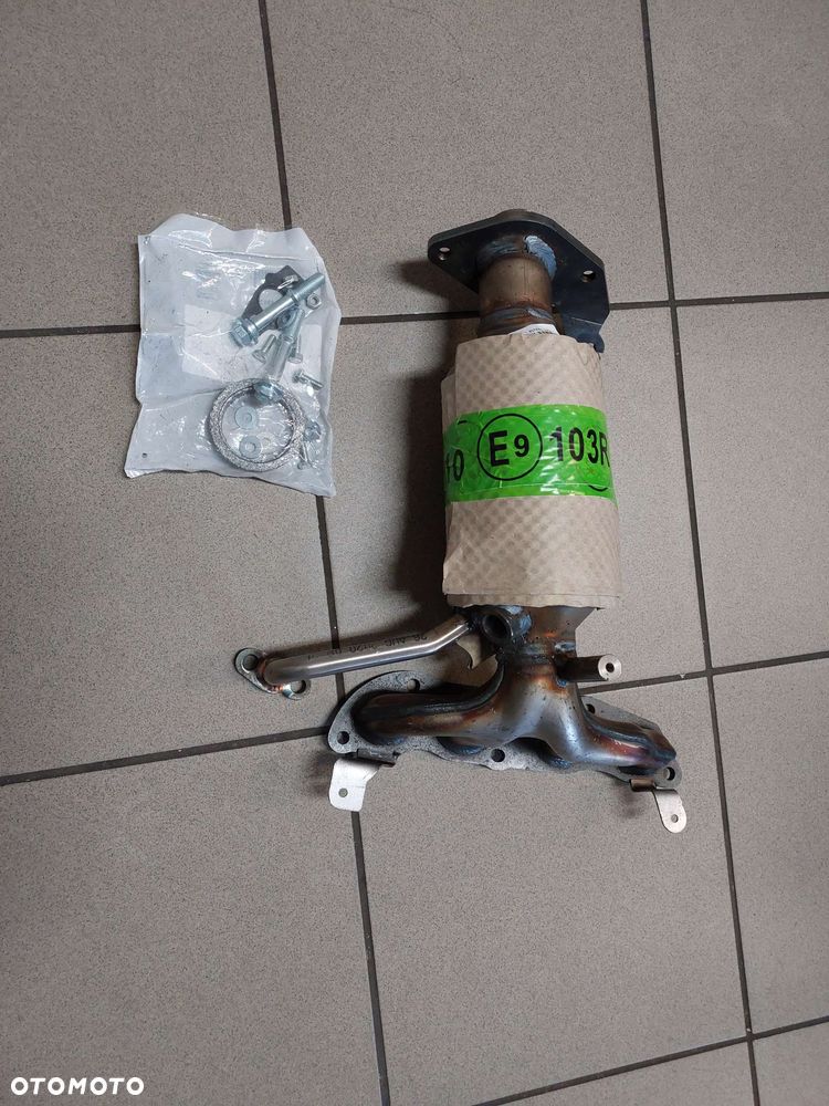 Katalizator EURO 5 DAIHATSU CHARADE VIII; SUBARU TREZIA; TOYOTA AURIS, COROLLA, URBAN CRUISER, VERSO S, YARIS 1.3/1.33 11.08- - 3