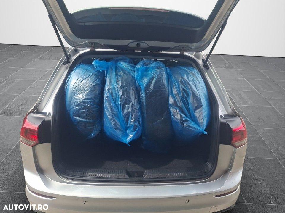 Volkswagen Golf - 17