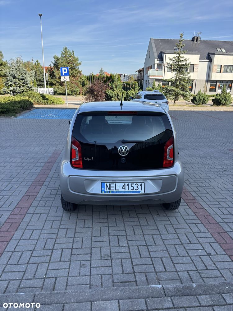 Volkswagen up! - 6