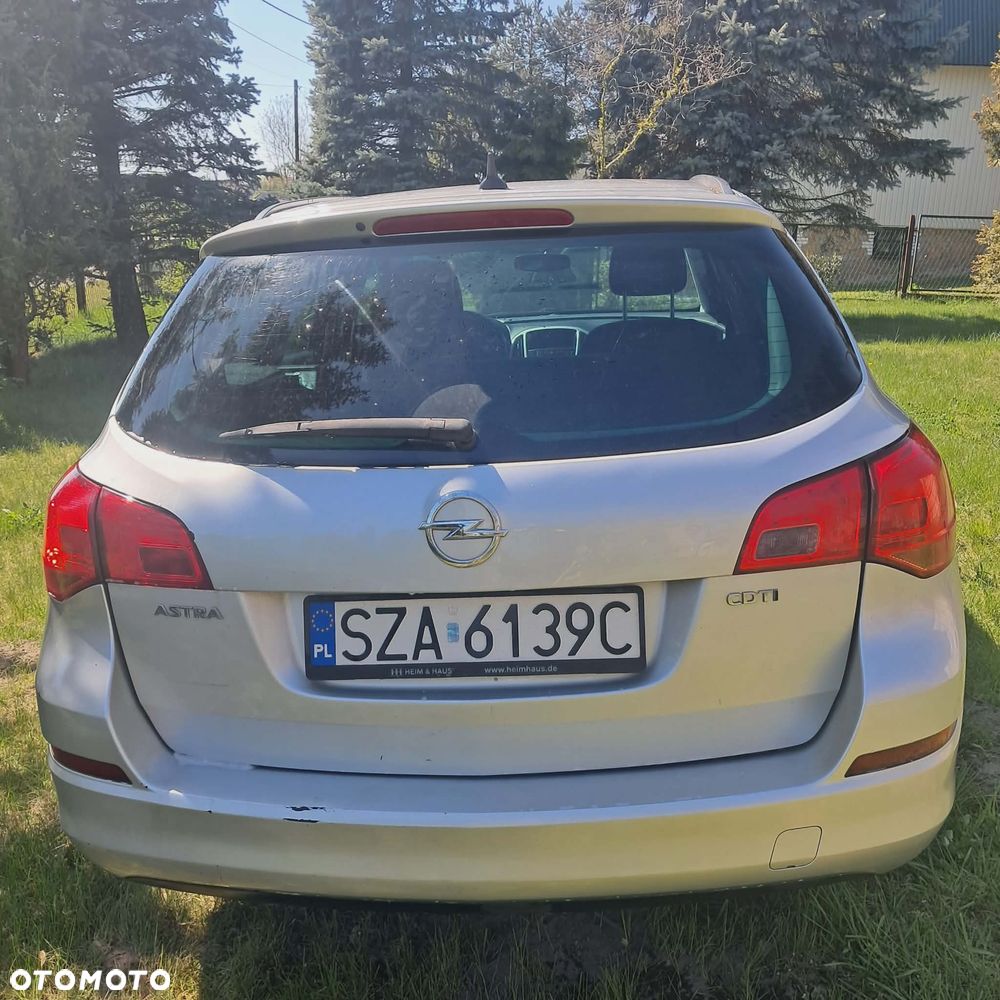 Opel Astra 1.7 CDTI DPF (119g) Sport - 11