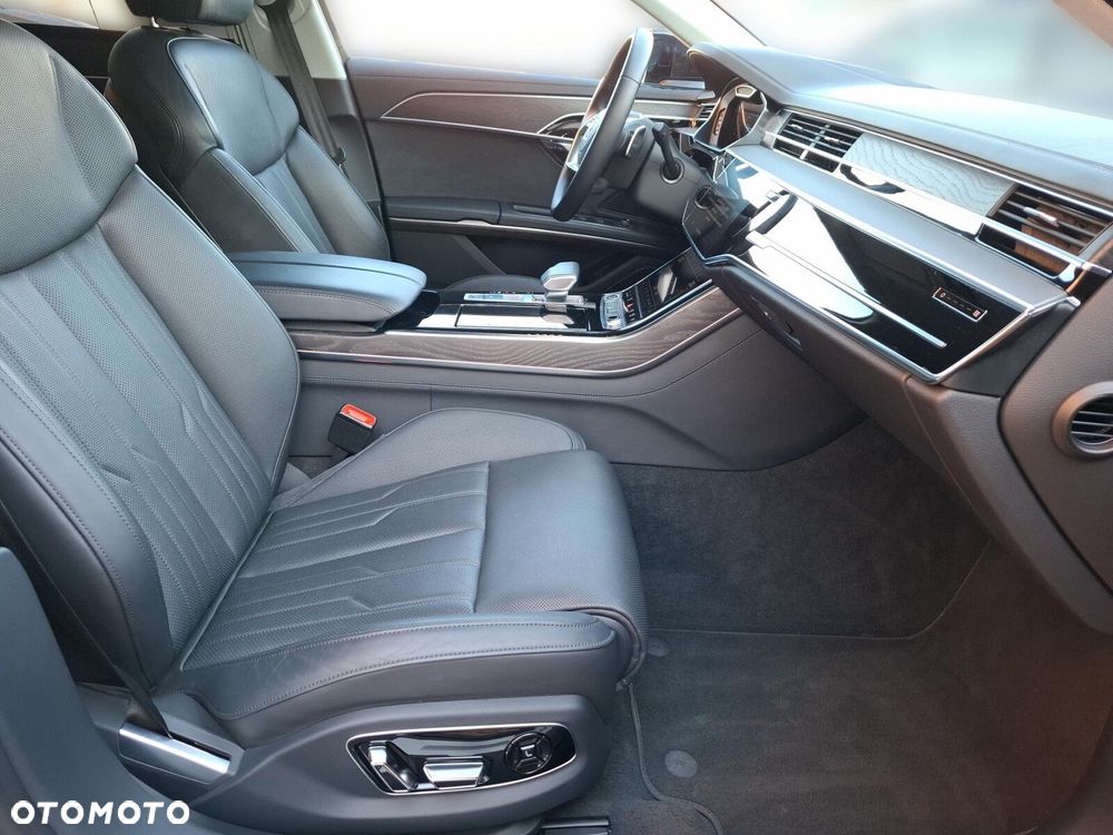 Audi A8 - 18