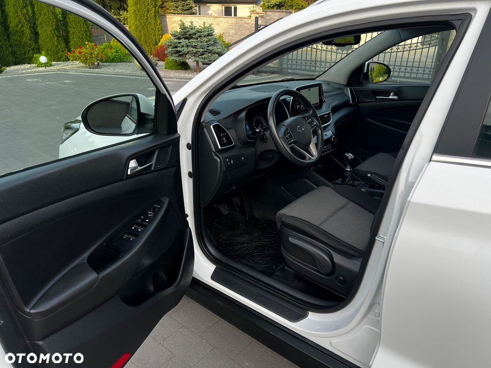 Hyundai Tucson blue 1.6 GDi 2WD Navi - 16