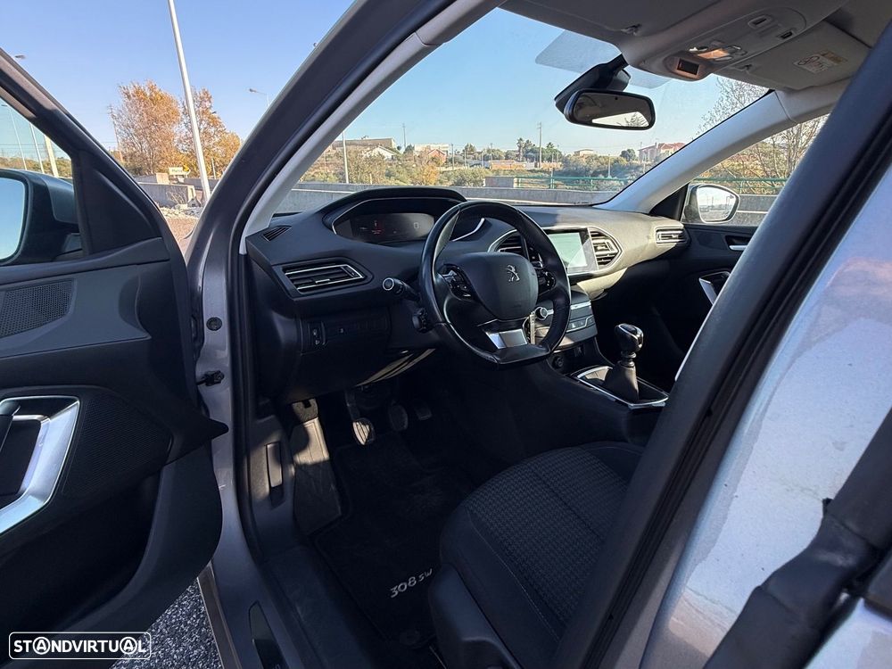 Peugeot 308 SW 1.5 BlueHDi Style - 23