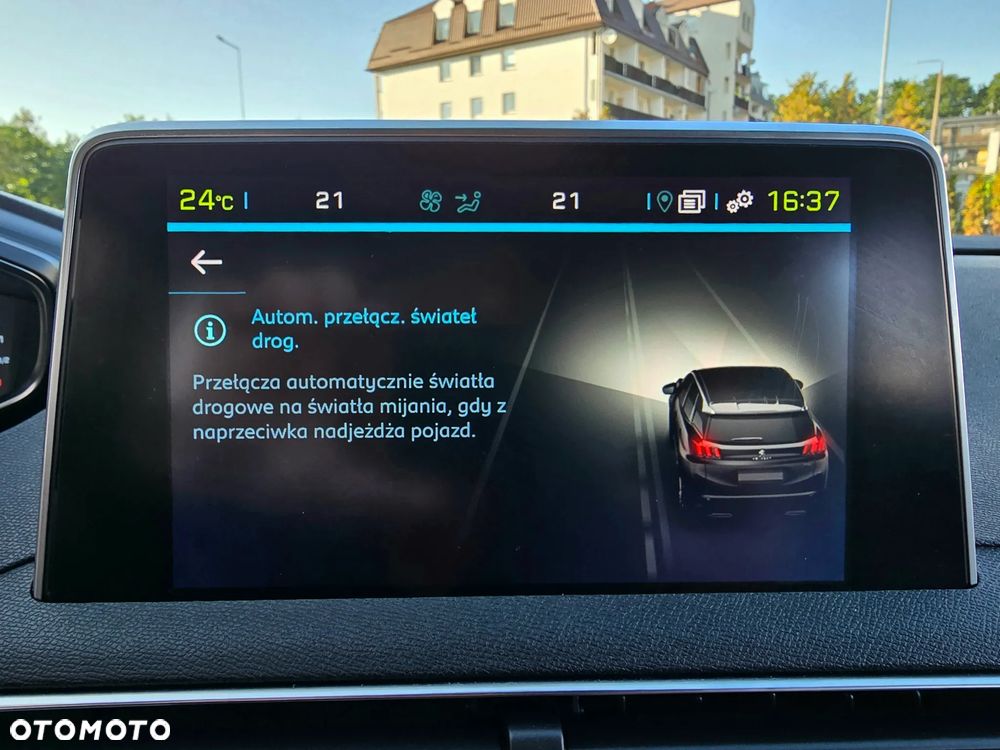 Peugeot 3008 1.6 PureTech HYbrid4 GT Line S&S EAT8 - 30