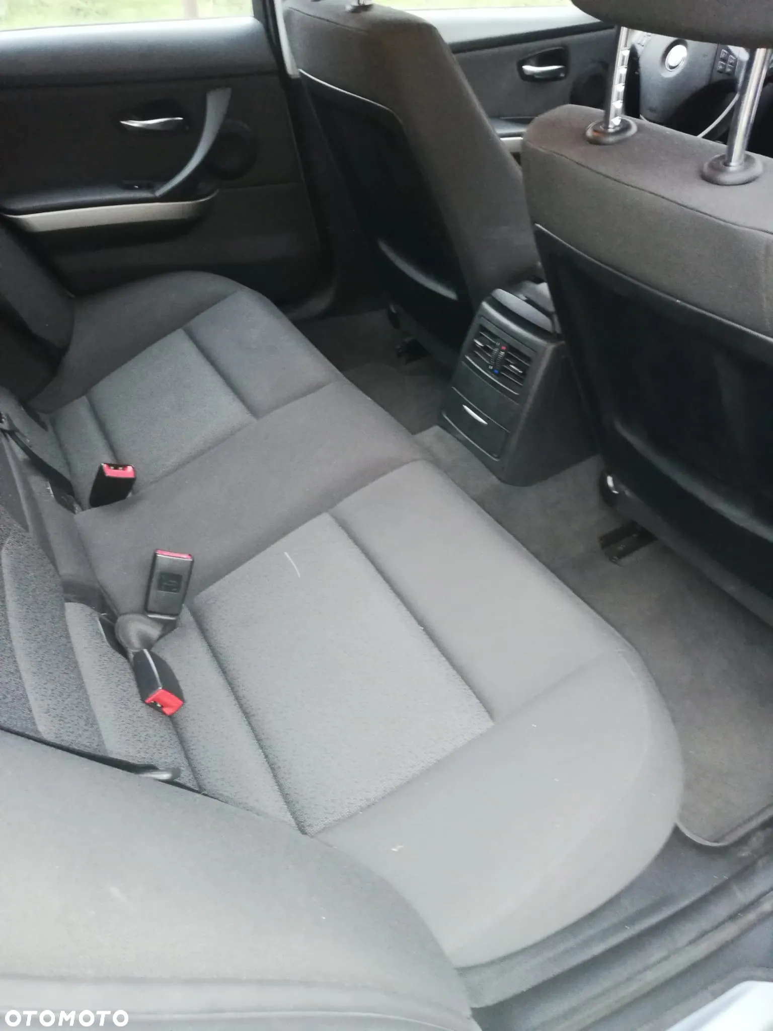 BMW Seria 3 318i - 10