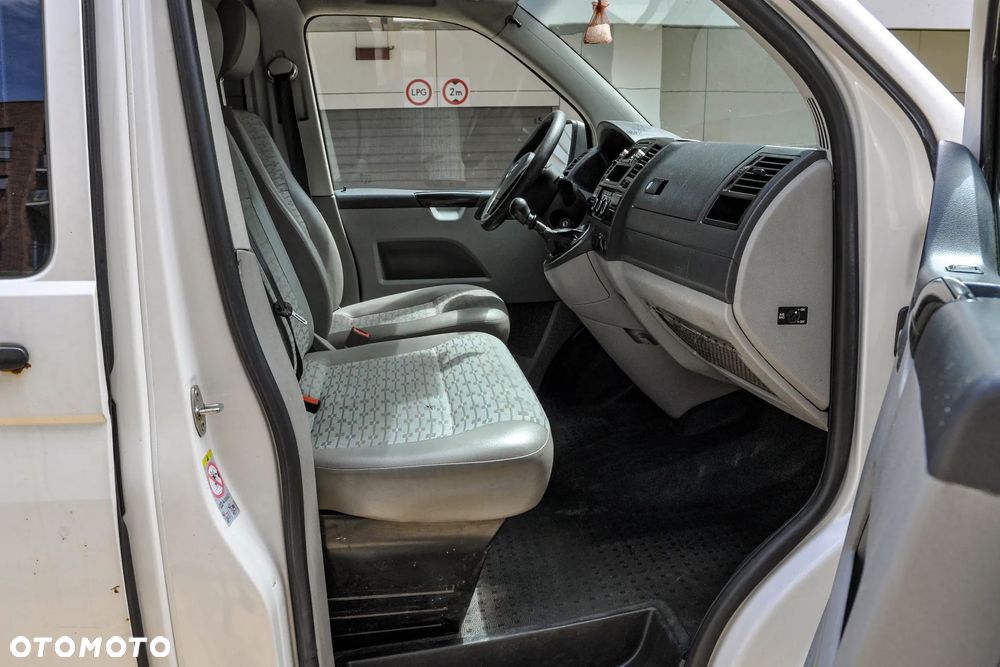 Volkswagen Transporter - 10