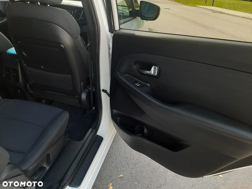 Kia Carens 1.7 CRDi 115 Fifa World Cup Edition - 19