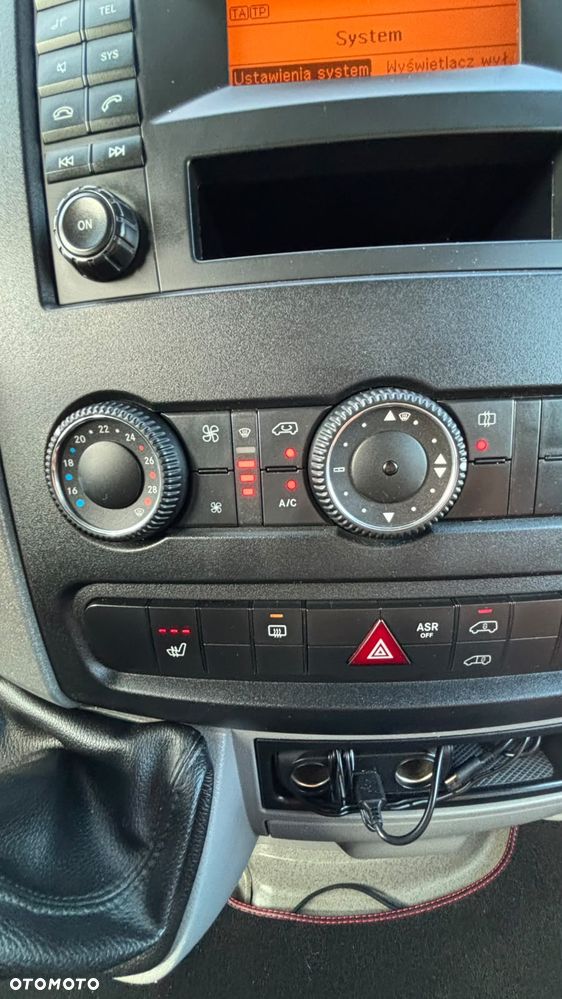 Mercedes-Benz Sprinter - 19