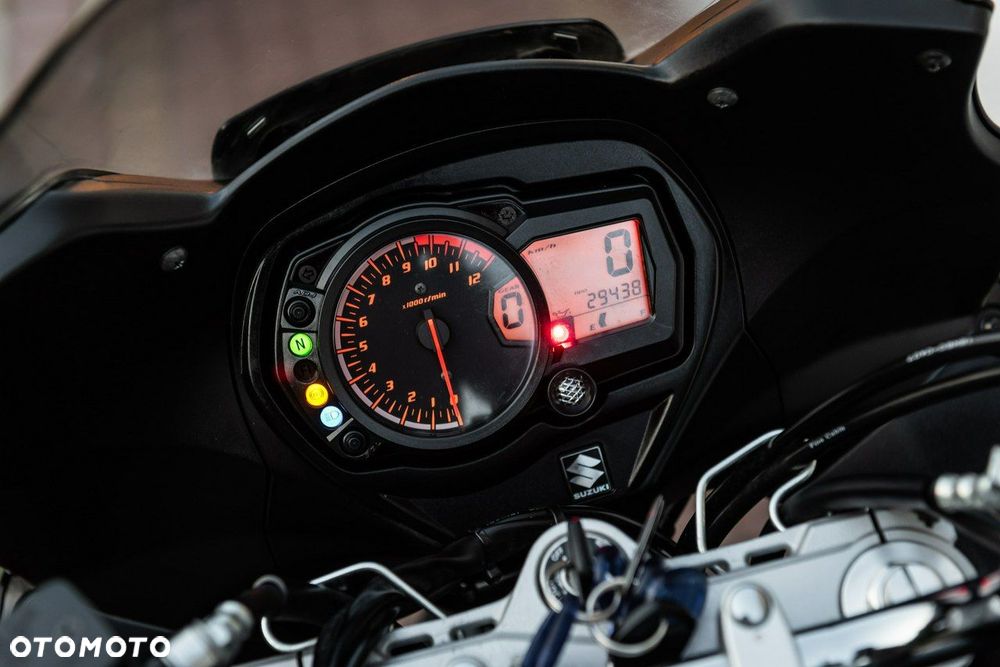 Suzuki GSX - 9
