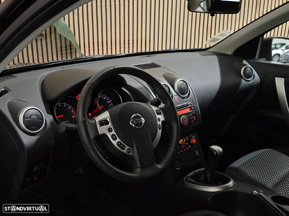 Nissan Qashqai 1.6 Acenta 17 - 11