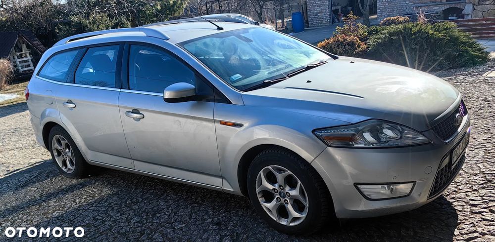 Ford Mondeo 2.0 Ambiente - 2