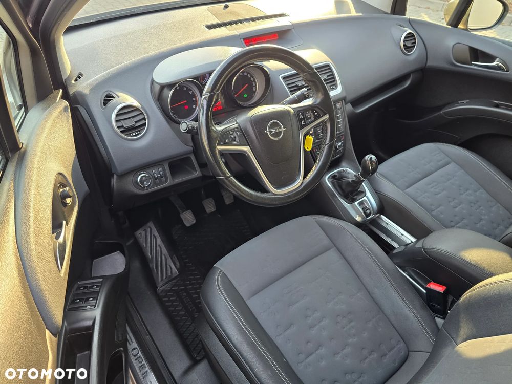 Opel Meriva 1.4 150 Jahre - 8