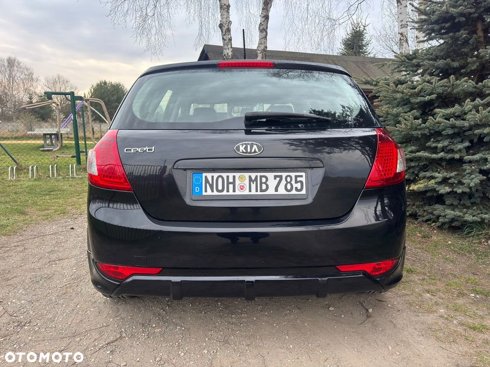 Kia Ceed 1.4 CVVT Dream-Team Edition - 20
