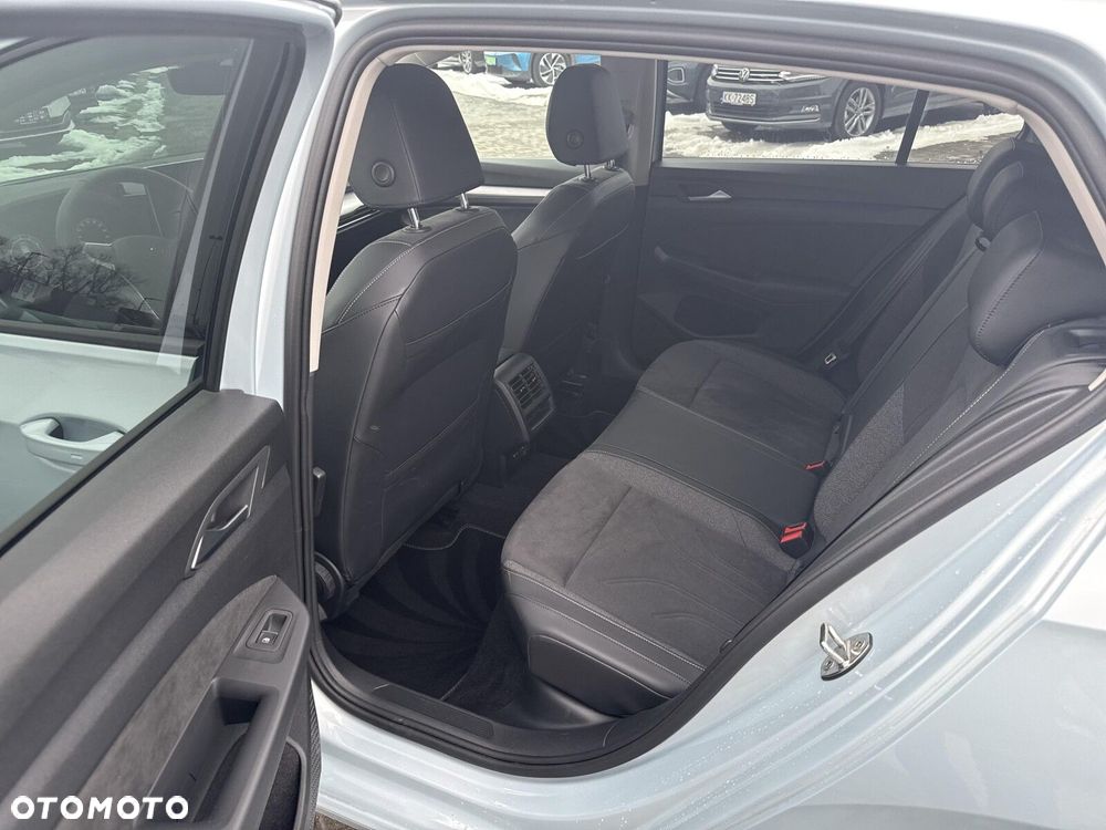 Volkswagen Golf - 13