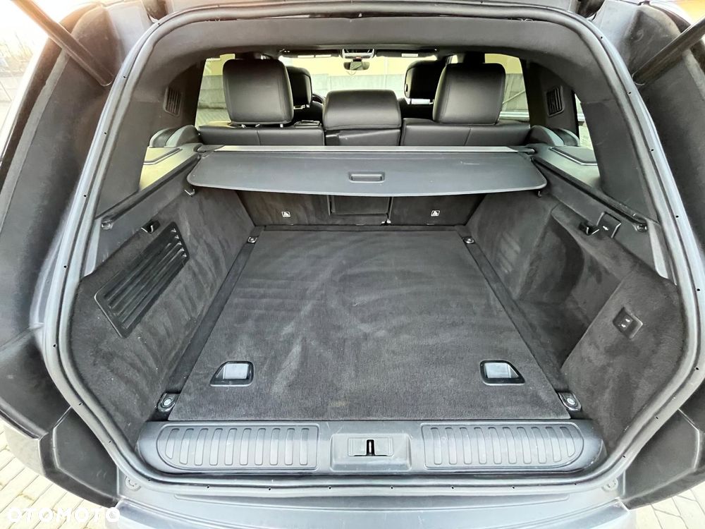 Land Rover Range Rover Sport ver-s-3-0-p400-mhev-dynamic-hse - 24