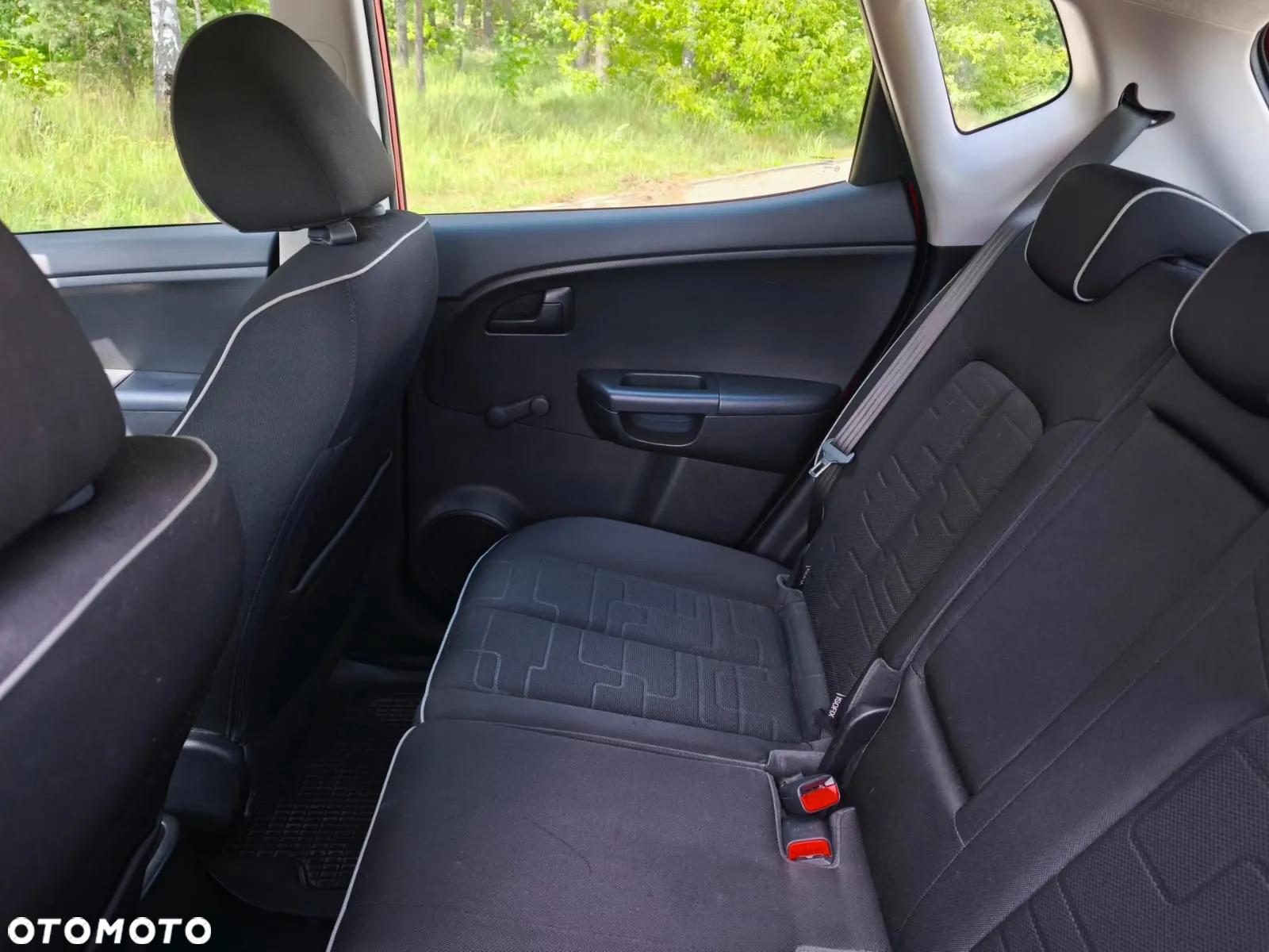Kia Venga - 10