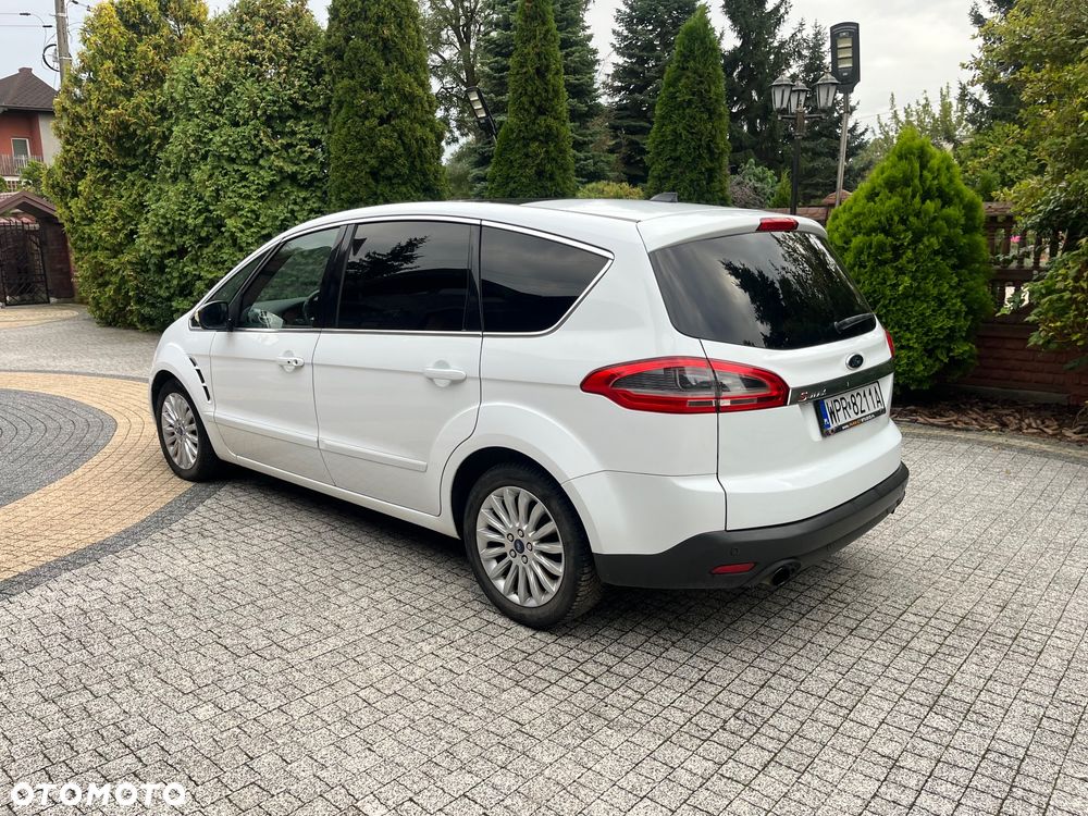Ford S-Max - 10