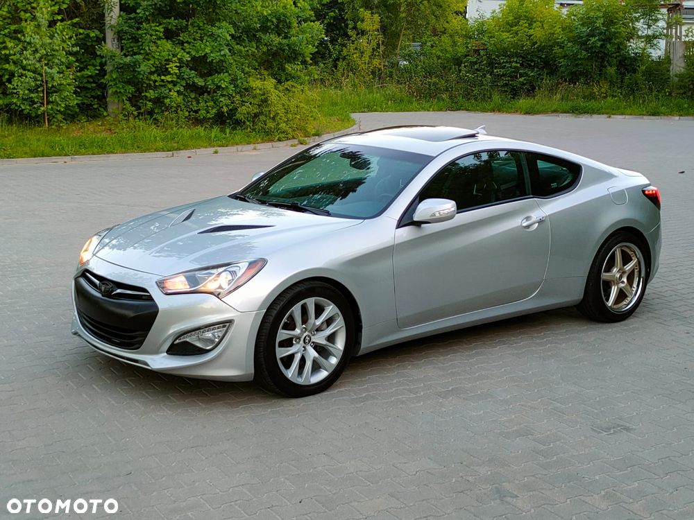 Hyundai Genesis Coupe 3.8 V6 Executive - 6