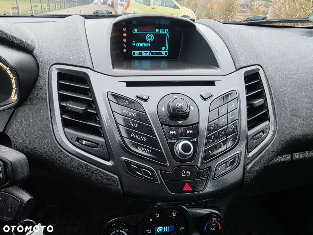 Ford Fiesta 1.5 TDCi Champions Edition - 18