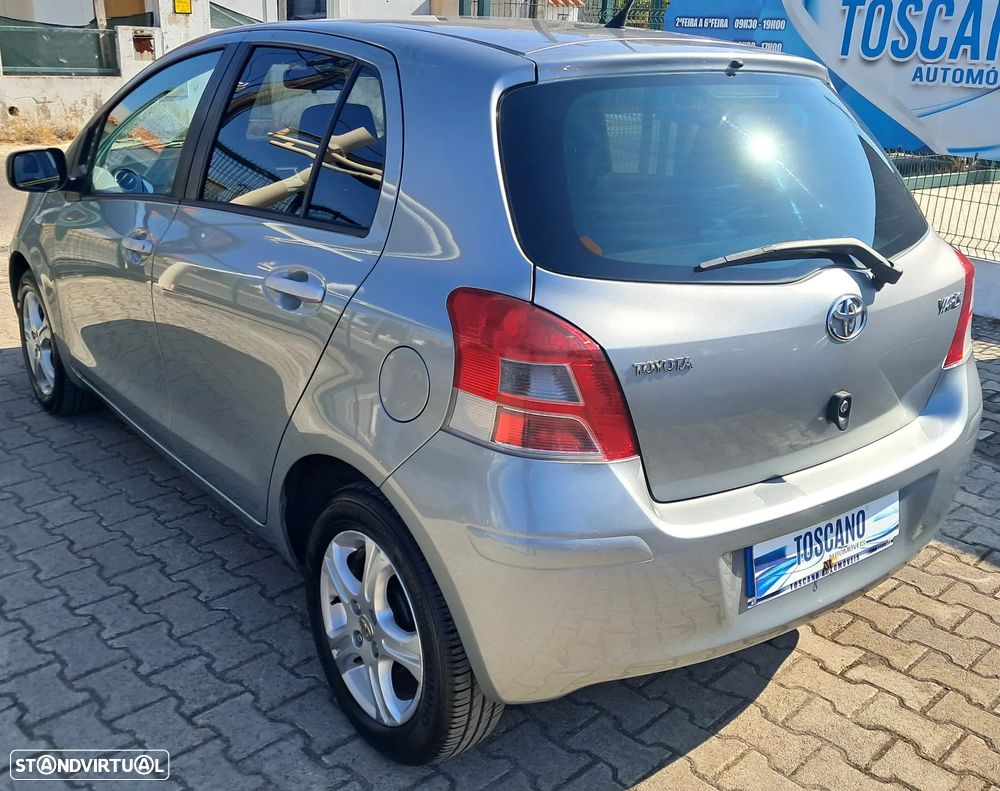 Toyota Yaris 1.0 VVT-i Comfort - 2
