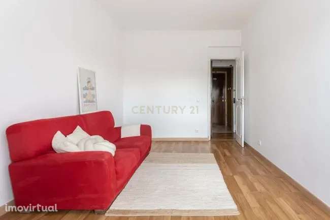 APARTAMENTO | 2 Quartos | 1 Casa de Banho | Renovado | Arrecadação | � - Grande imagem: 4/60