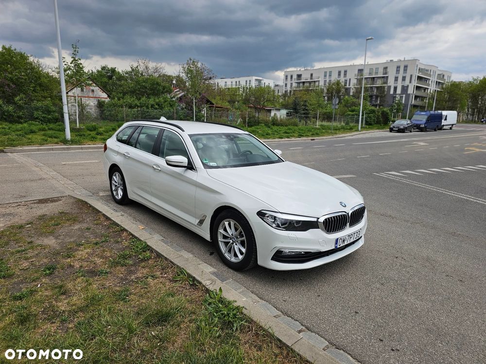 BMW Seria 5 520d xDrive Luxury Line sport - 8
