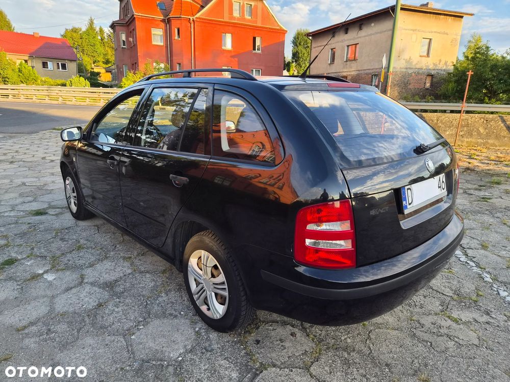 Skoda Fabia 1.2 HTP Combi Comfort - 4