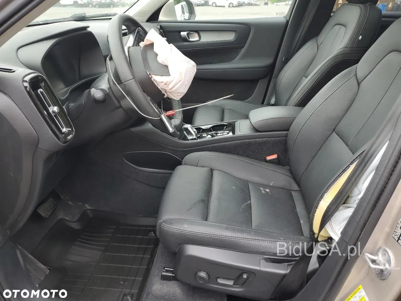 Volvo XC 40 - 10
