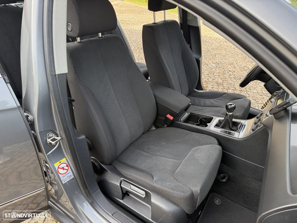 VW Passat 2.0 TDI Highline - 19