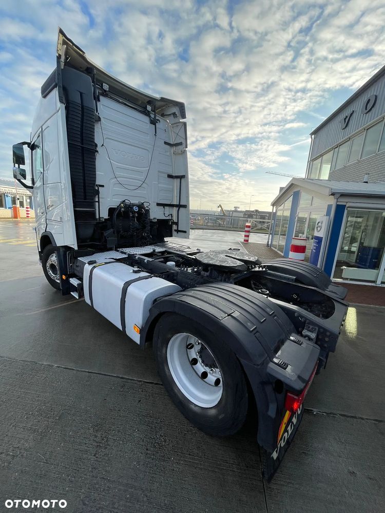 Volvo FH 460 Globetrotter z hydrauliką - 10