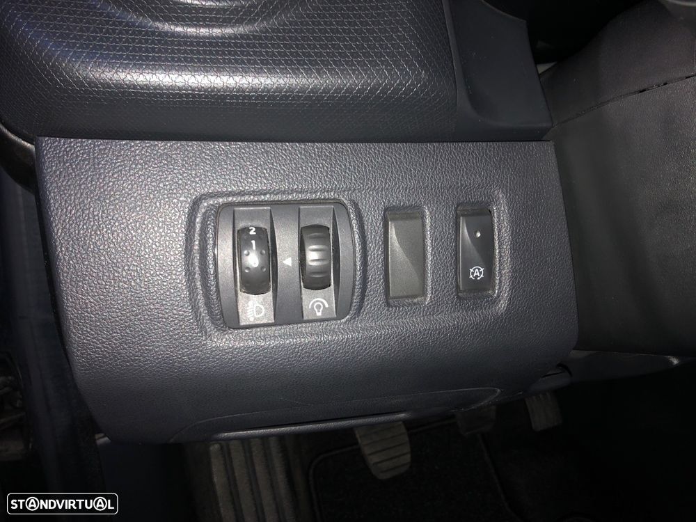 Renault Clio 1.5 dCi Confort - 14