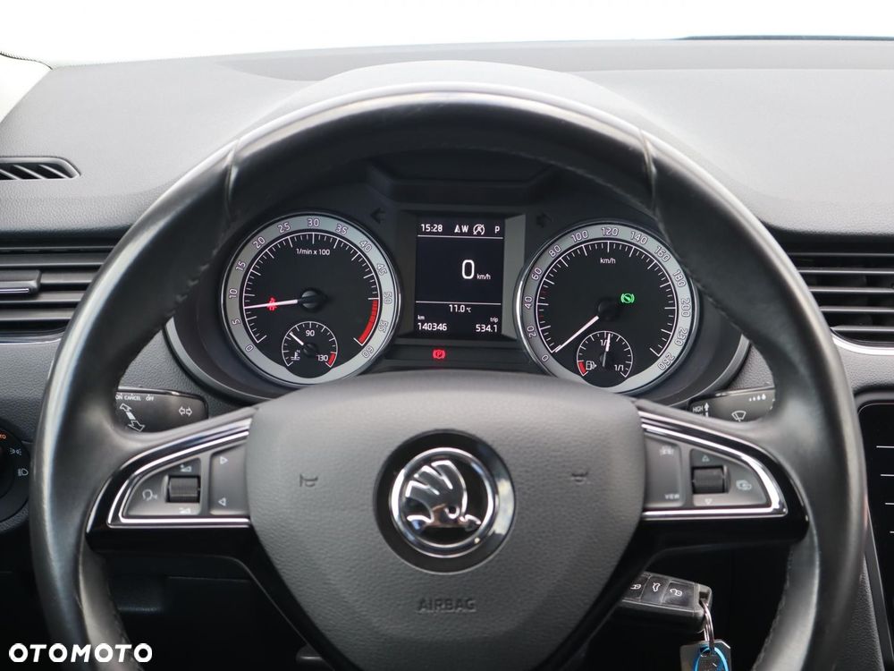 Skoda Octavia 2.0 TDI Style DSG - 11