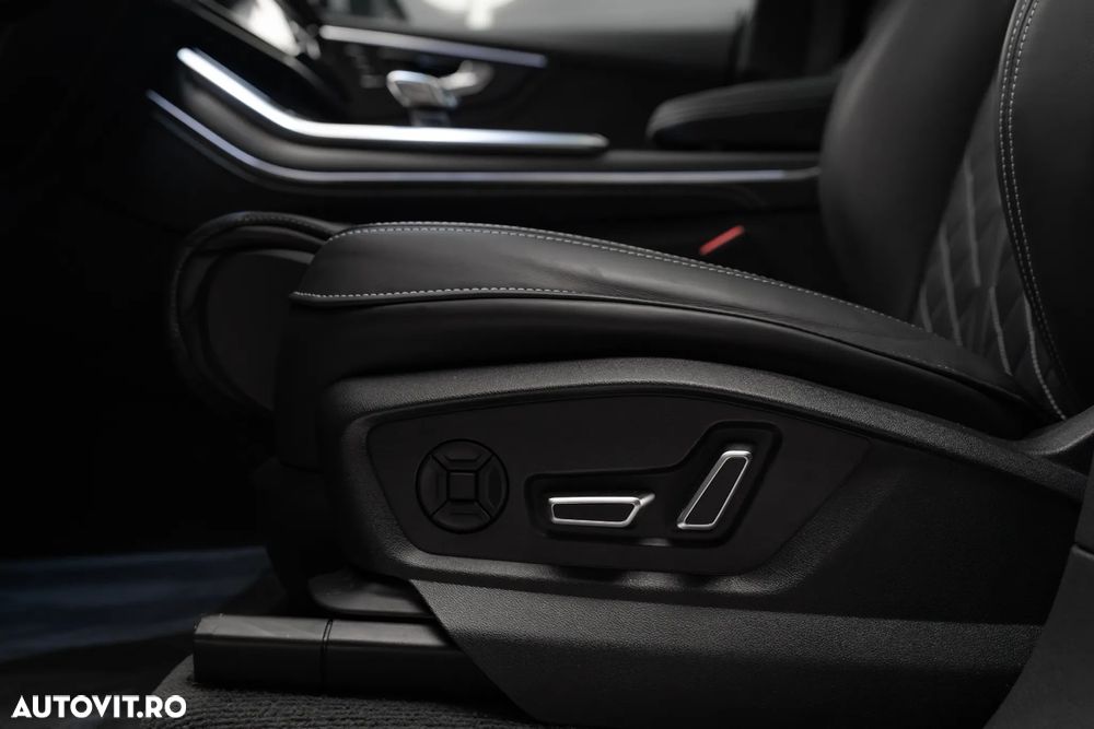 Audi Q8 55 TFSI e quattro Tiptronic PHEV - 16