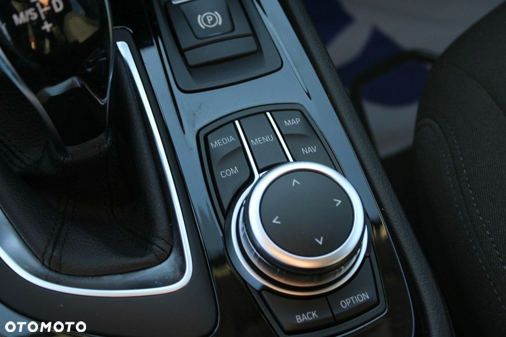 BMW Seria 2 - 27