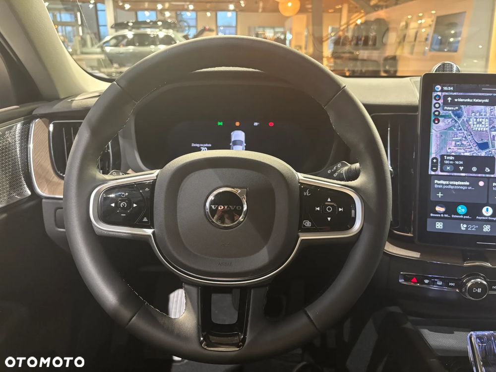 Volvo XC 60 B5 B AWD Plus Bright - 12