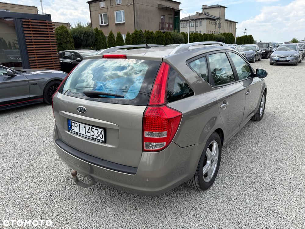 Kia Ceed 1.4 CVVT Attract - 6