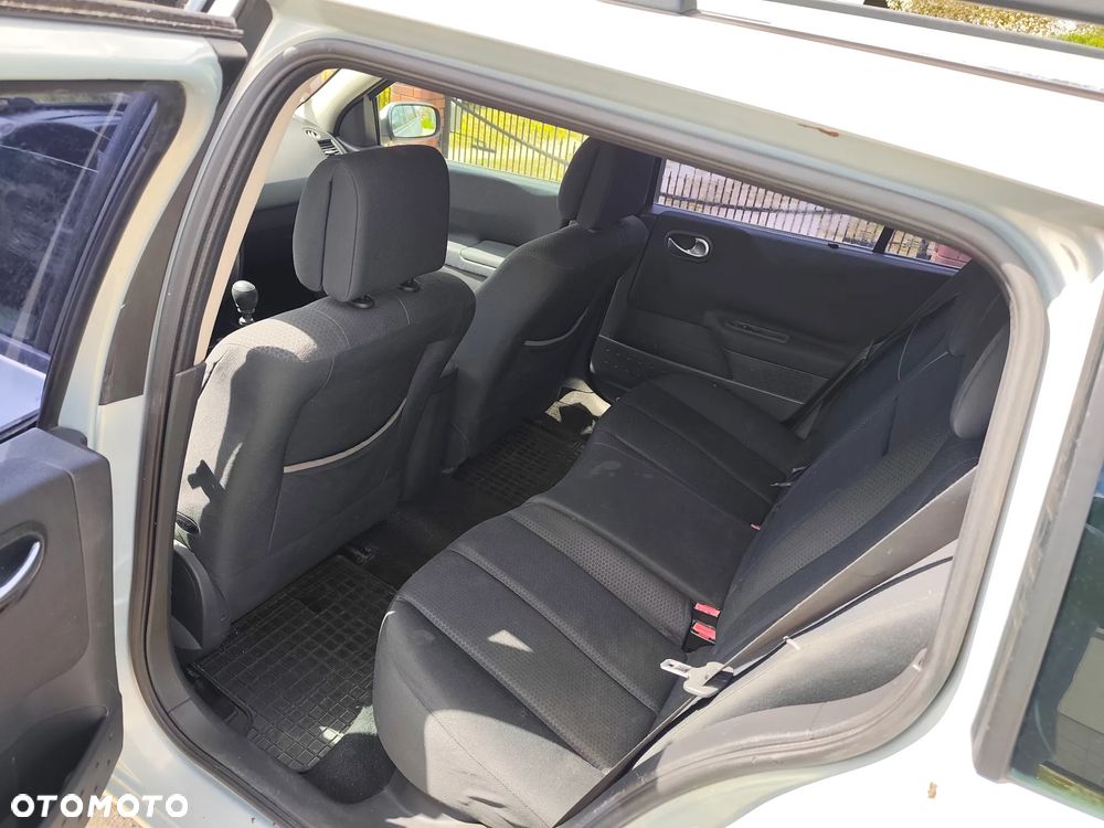 Renault Megane 2.0 Luxe Expression - 10