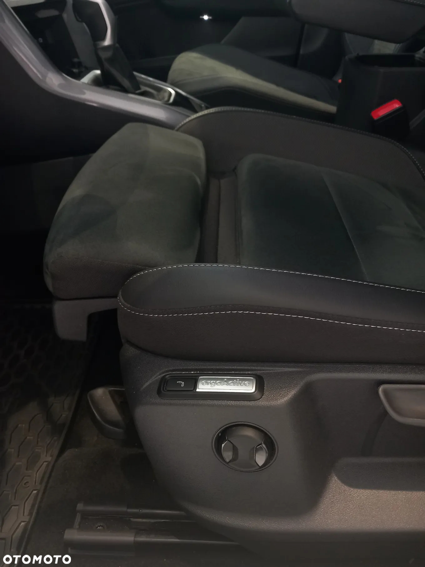 Volkswagen T-Roc 1.5 TSI Style DSG - 11