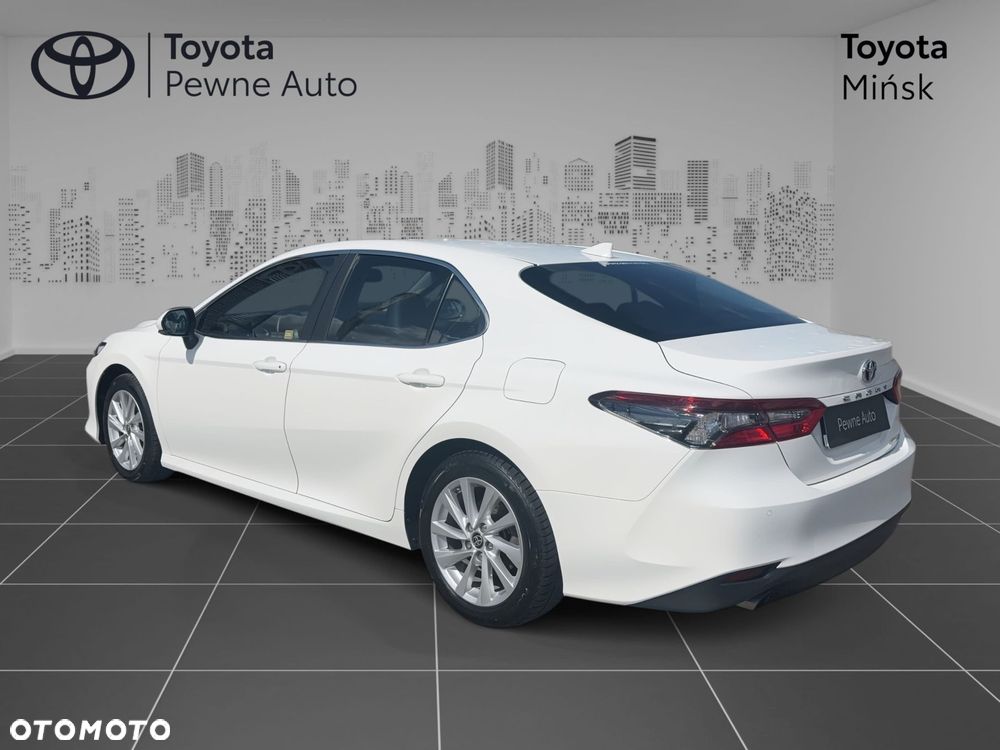 Toyota Camry 2.5 Hybrid Comfort CVT - 8
