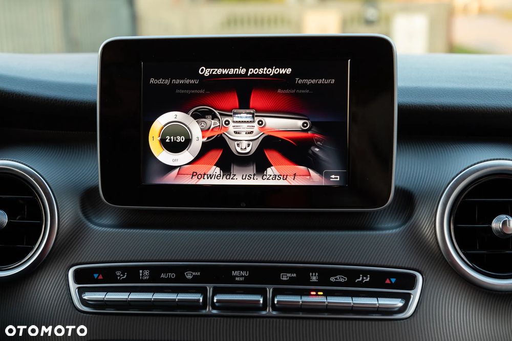 Mercedes-Benz Klasa V - 16