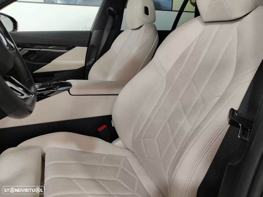 BMW i5 Touring eDrive40 - 36