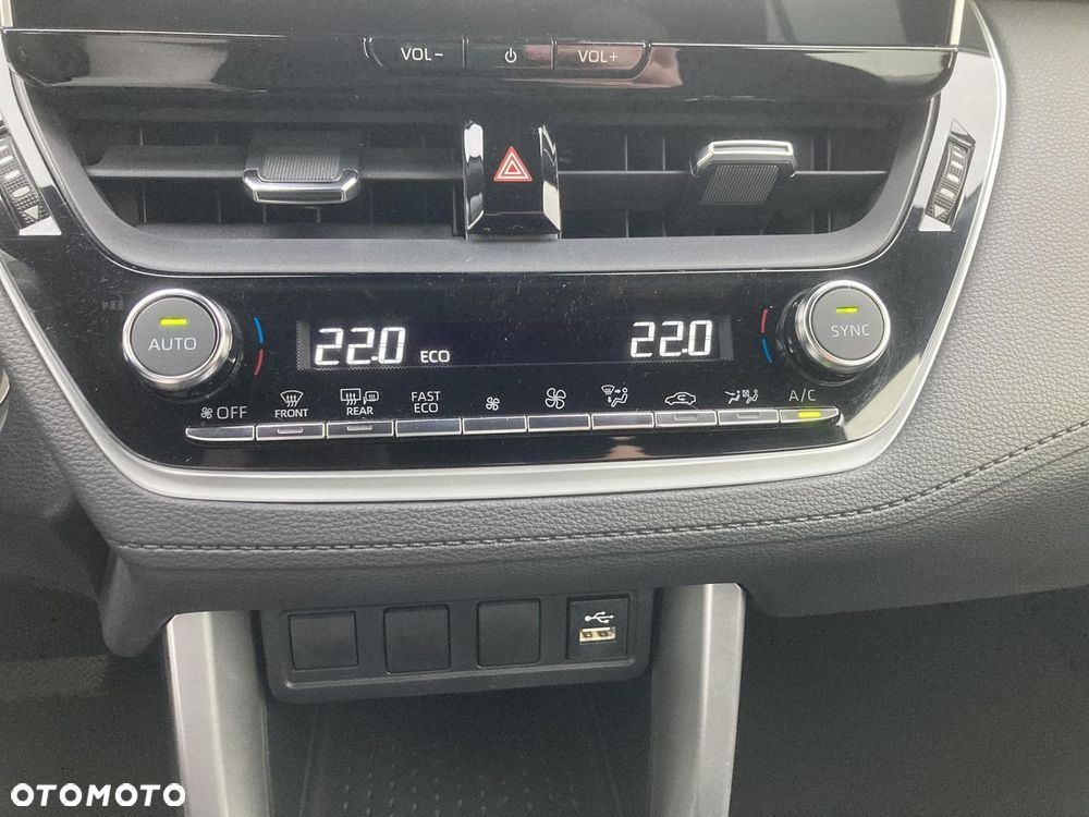 Toyota Corolla Cross - 21