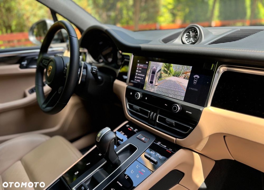 Porsche Macan T - 23