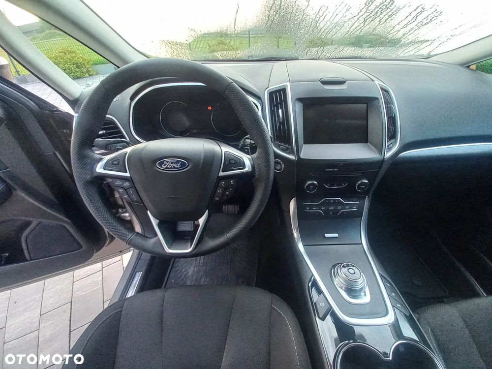 Ford S-Max 2.0 EcoBlue Titanium - 28