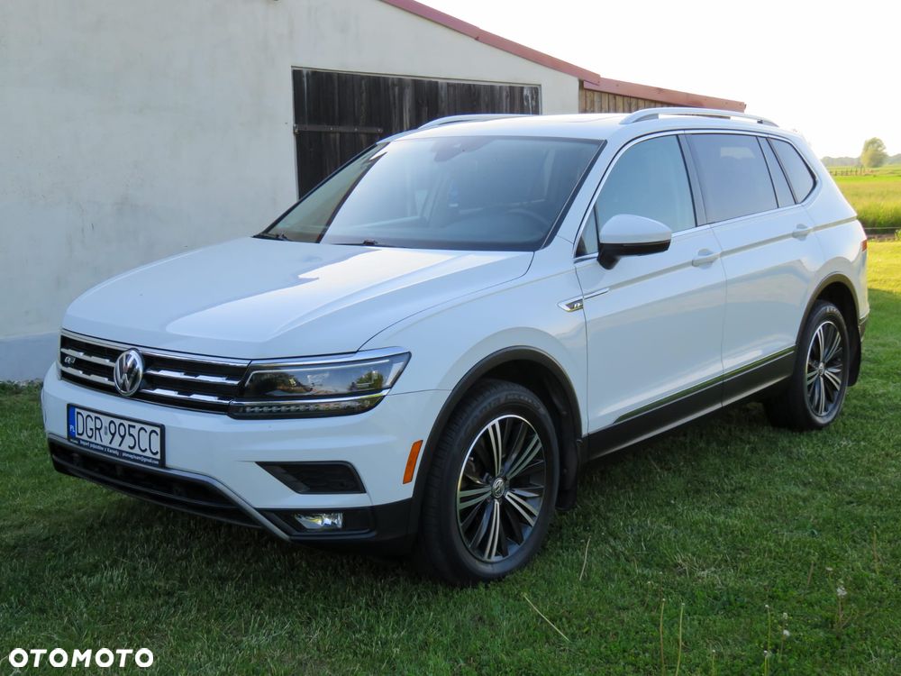 Volkswagen Tiguan - 1