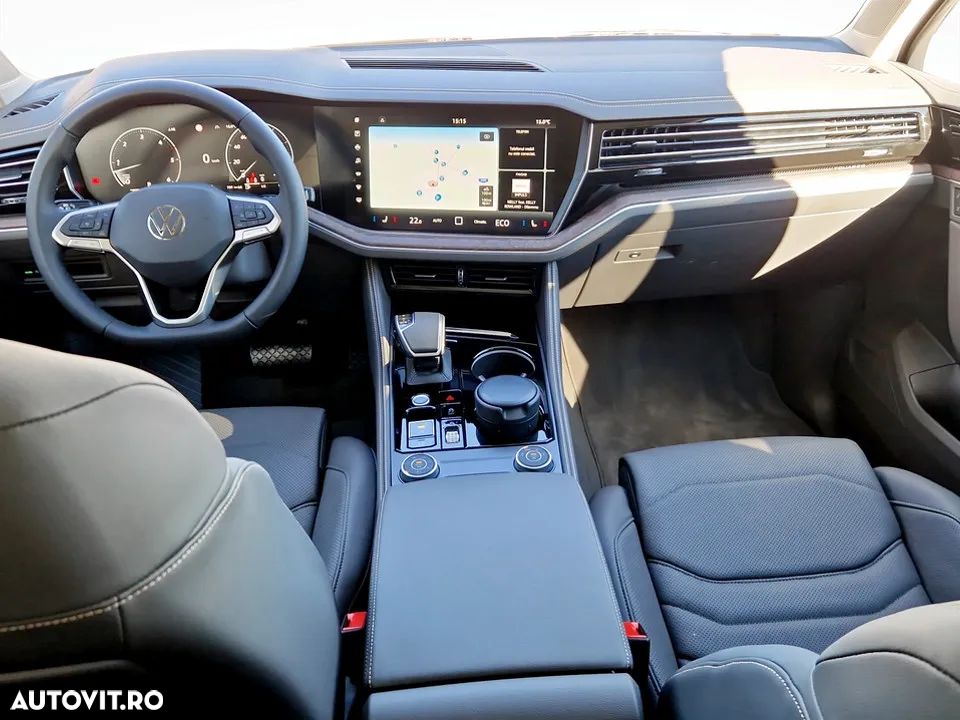 Volkswagen Touareg V6 TDI 4MOTION Elegance - 13