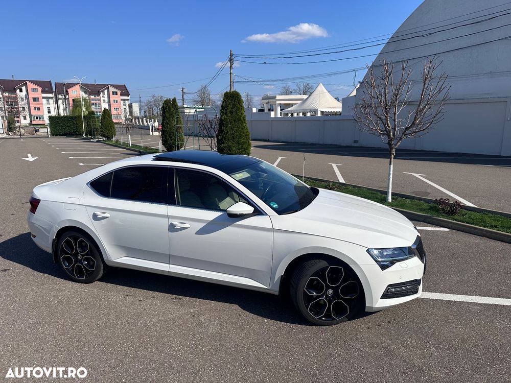 Skoda Superb 2.0 TDI DSG Sportline - 17