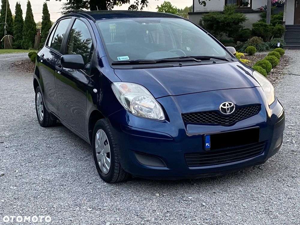 Toyota Yaris - 25