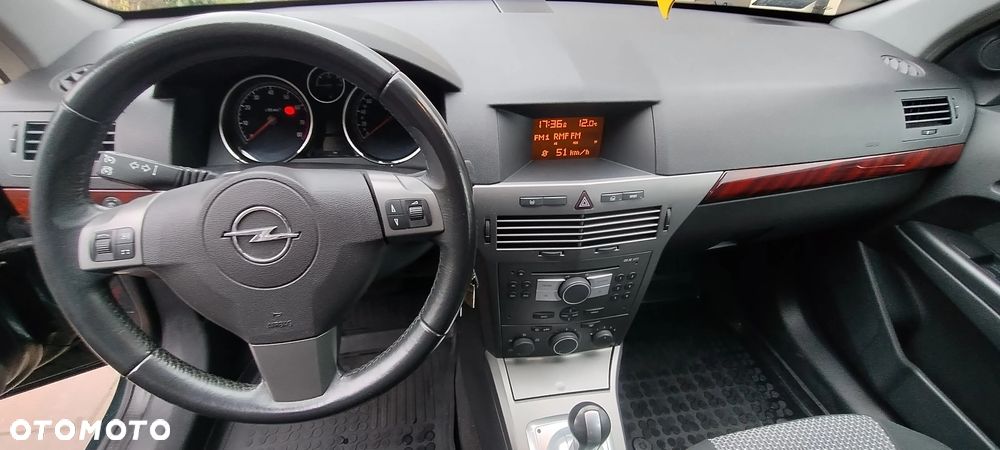 Opel Astra 1.6 Enjoy Easytronic - 8